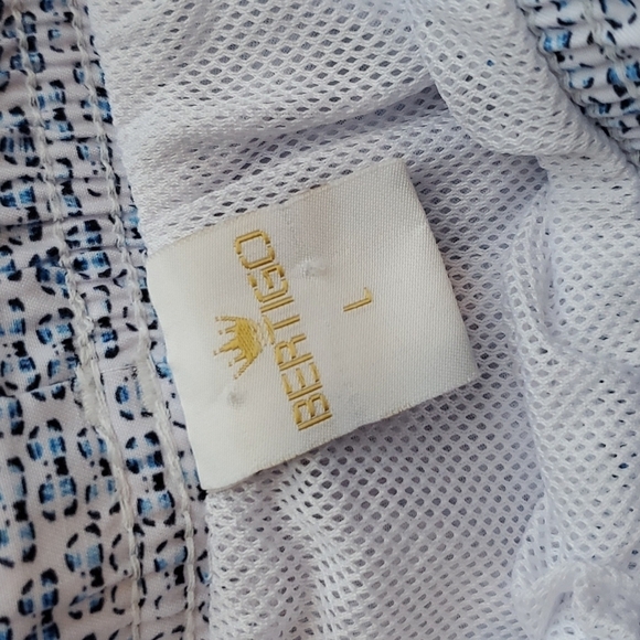 Bertigo White, Blue, and Black Eye Sunglasses Print Swim Trunk L NWOT - Picture 2 of 5
